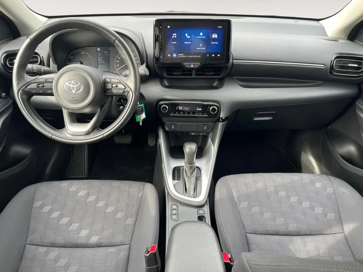 1.5 Hybrid 115 Active | Apple Carplay | Android Auto | Parkeercamera | Parkeersensoren | Stoelverwarming