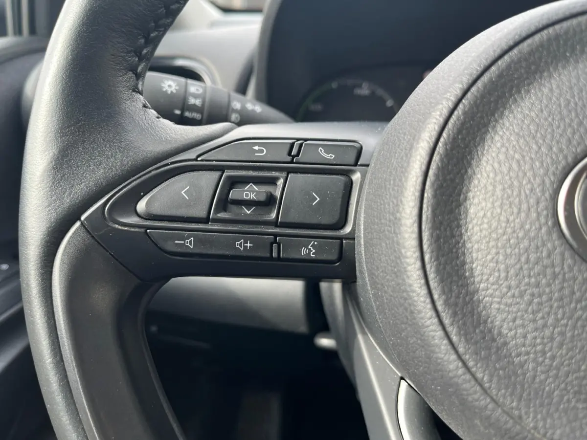 1.5 Hybrid 115 Active | Apple Carplay | Android Auto | Parkeercamera | Parkeersensoren | Stoelverwarming