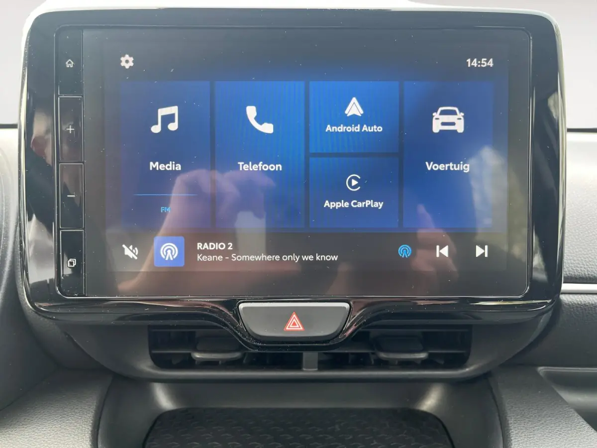 1.5 Hybrid 115 Active | Apple Carplay | Android Auto | Parkeercamera | Parkeersensoren | Stoelverwarming