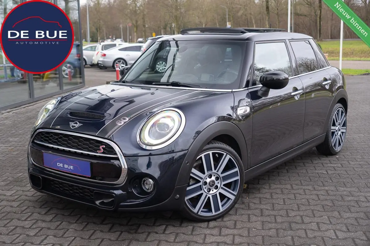 Mini 2.0 S 60 Years | JCW Limited Edition | Org. NL NAP | 1 eig. | 5-deurs | Automaat | Leder Panoramadak | HUD | H&K | Dealer Onderhouden