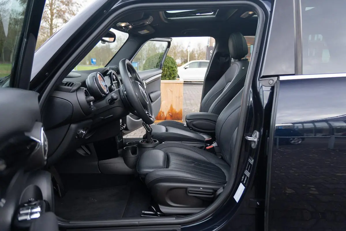 Mini 2.0 S 60 Years | JCW Limited Edition | Org. NL NAP | 1 eig. | 5-deurs | Automaat | Leder Panoramadak | HUD | H&K | Dealer Onderhouden