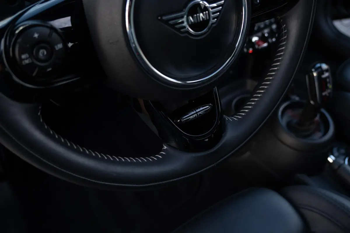 Mini 2.0 S 60 Years | JCW Limited Edition | Org. NL NAP | 1 eig. | 5-deurs | Automaat | Leder Panoramadak | HUD | H&K | Dealer Onderhouden