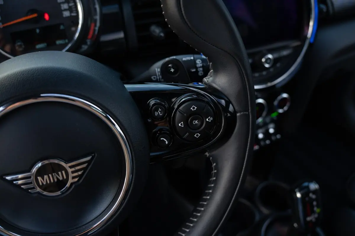 Mini 2.0 S 60 Years | JCW Limited Edition | Org. NL NAP | 1 eig. | 5-deurs | Automaat | Leder Panoramadak | HUD | H&K | Dealer Onderhouden