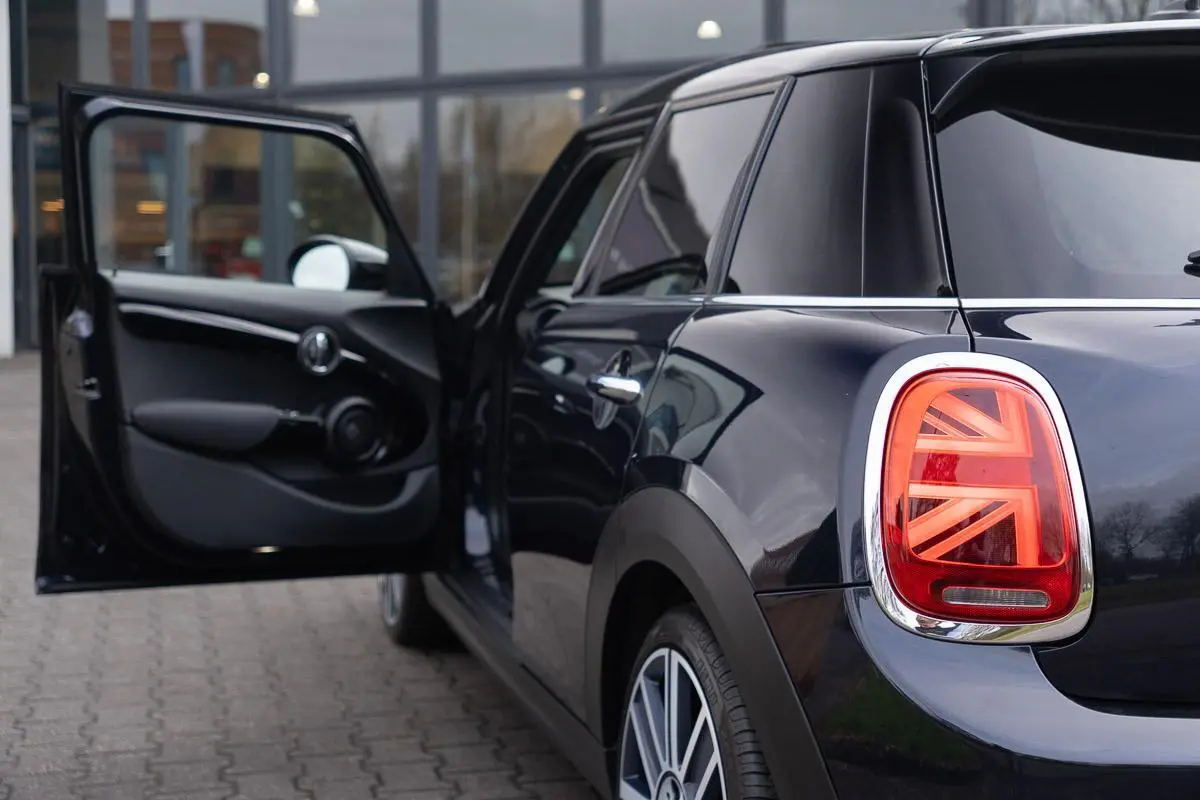 Mini 2.0 S 60 Years | JCW Limited Edition | Org. NL NAP | 1 eig. | 5-deurs | Automaat | Leder Panoramadak | HUD | H&K | Dealer Onderhouden