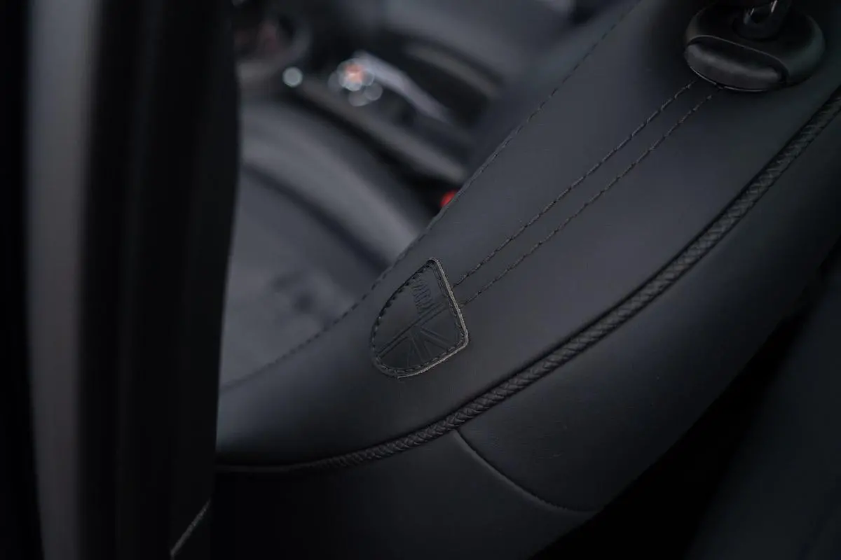 Mini 2.0 S 60 Years | JCW Limited Edition | Org. NL NAP | 1 eig. | 5-deurs | Automaat | Leder Panoramadak | HUD | H&K | Dealer Onderhouden