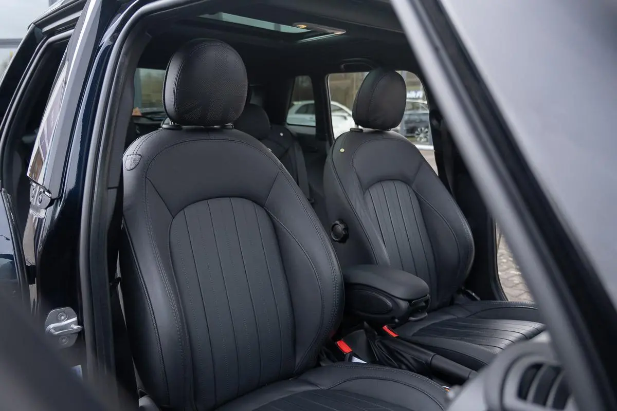 Mini 2.0 S 60 Years | JCW Limited Edition | Org. NL NAP | 1 eig. | 5-deurs | Automaat | Leder Panoramadak | HUD | H&K | Dealer Onderhouden