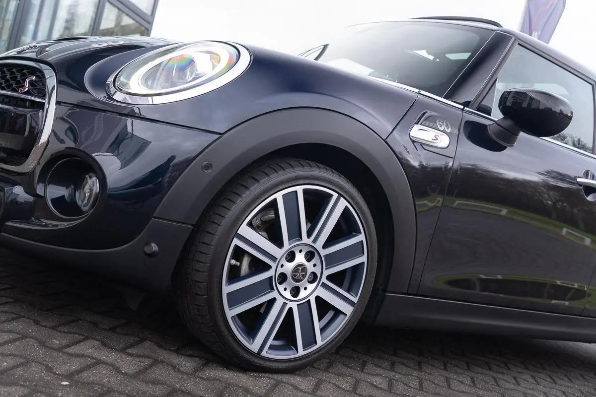 Mini 2.0 S 60 Years | JCW Limited Edition | Org. NL NAP | 1 eig. | 5-deurs | Automaat | Leder Panoramadak | HUD | H&K | Dealer Onderhouden