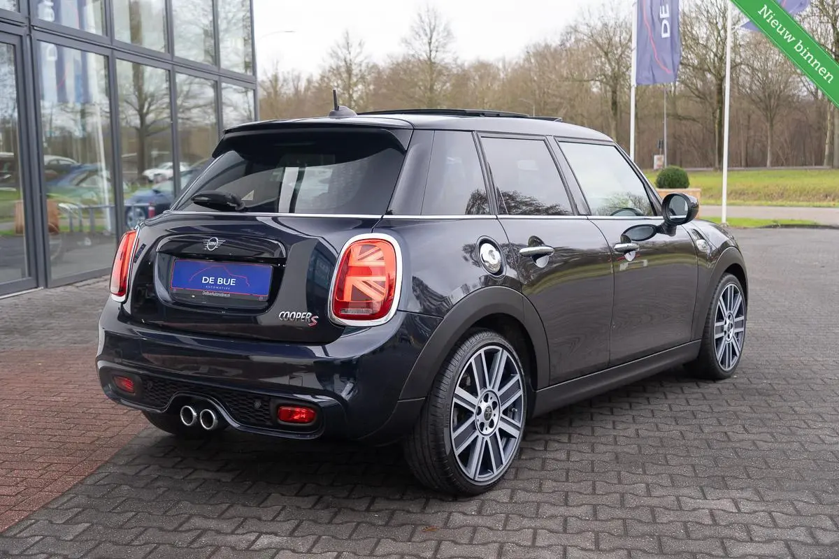 Mini 2.0 S 60 Years | JCW Limited Edition | Org. NL NAP | 1 eig. | 5-deurs | Automaat | Leder Panoramadak | HUD | H&K | Dealer Onderhouden
