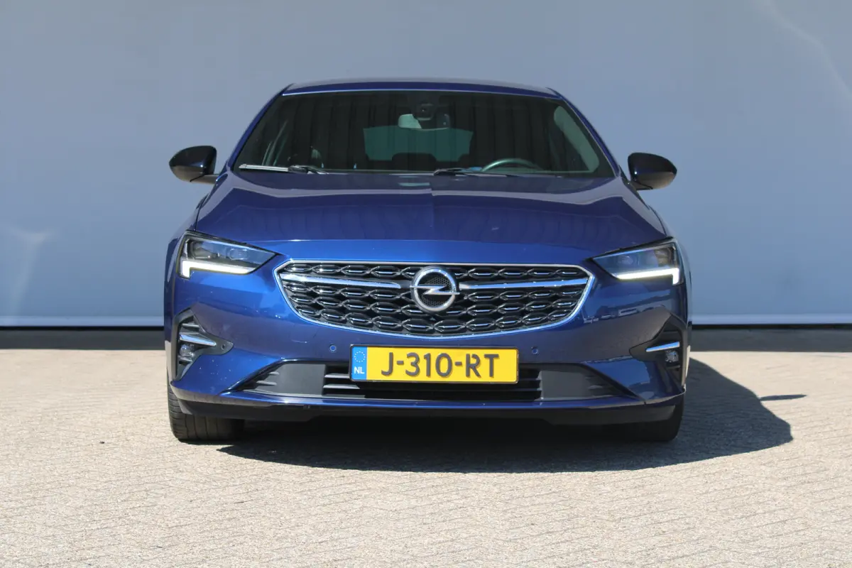 2.0 Turbo Ultimate | Lederen bekleding | LED Matrix | Head-up display | Navigatie | Adaptieve cruise control |