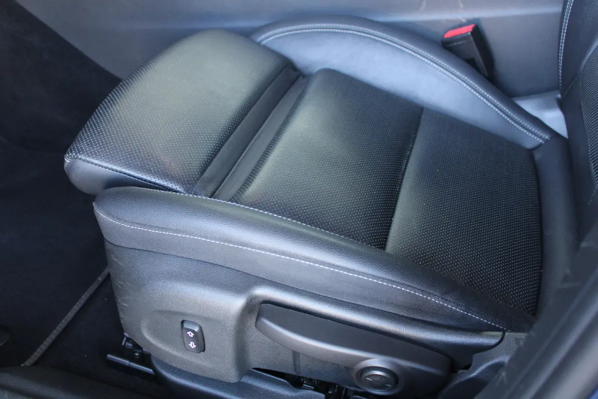 2.0 Turbo Ultimate | Lederen bekleding | LED Matrix | Head-up display | Navigatie | Adaptieve cruise control |