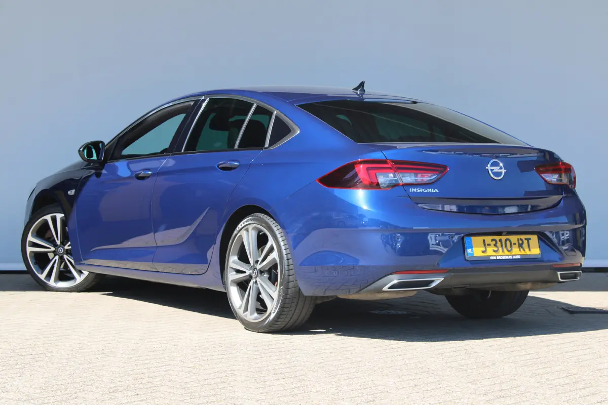 2.0 Turbo Ultimate | Lederen bekleding | LED Matrix | Head-up display | Navigatie | Adaptieve cruise control |