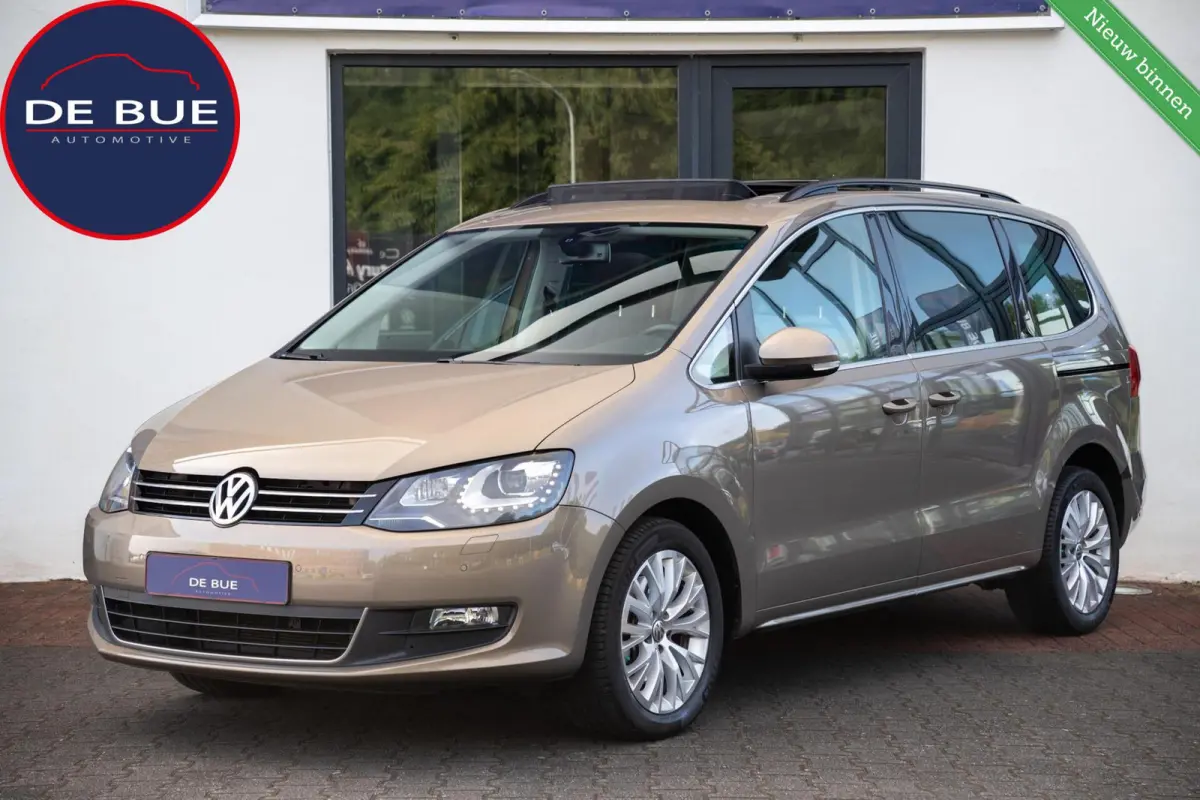 1.4 TSI Highline Touran|2e Eig|Trekhaak|Panoramadak|Stoelverw.|Elek. Schuifdeuren|Bi-Xenon|Dealer Onderhouden