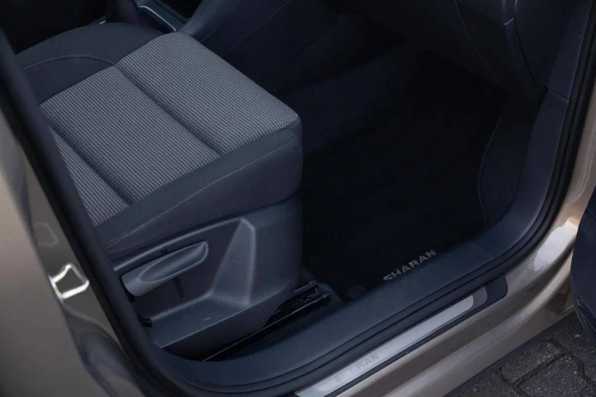 1.4 TSI Highline Touran|2e Eig|Trekhaak|Panoramadak|Stoelverw.|Elek. Schuifdeuren|Bi-Xenon|Dealer Onderhouden