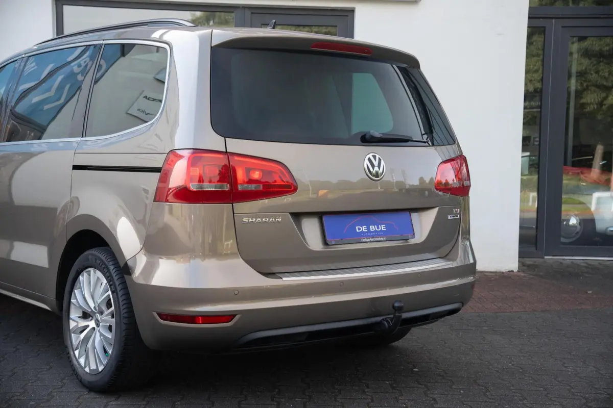 1.4 TSI Highline Touran|2e Eig|Trekhaak|Panoramadak|Stoelverw.|Elek. Schuifdeuren|Bi-Xenon|Dealer Onderhouden