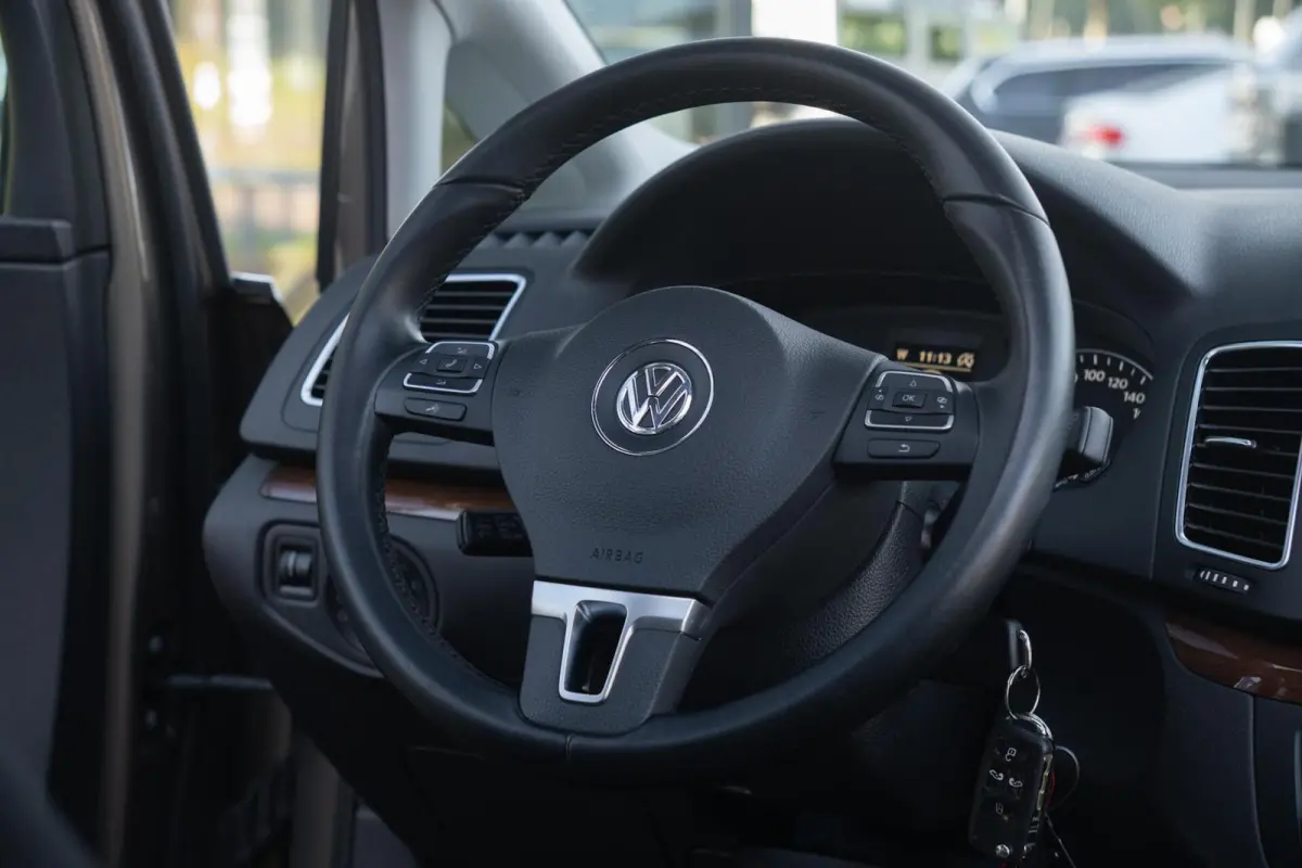 1.4 TSI Highline Touran|2e Eig|Trekhaak|Panoramadak|Stoelverw.|Elek. Schuifdeuren|Bi-Xenon|Dealer Onderhouden
