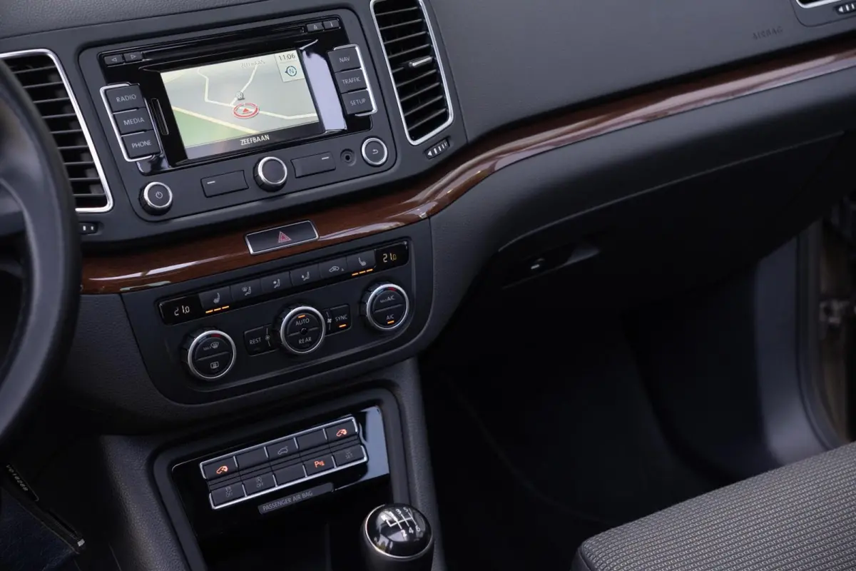 1.4 TSI Highline Touran|2e Eig|Trekhaak|Panoramadak|Stoelverw.|Elek. Schuifdeuren|Bi-Xenon|Dealer Onderhouden