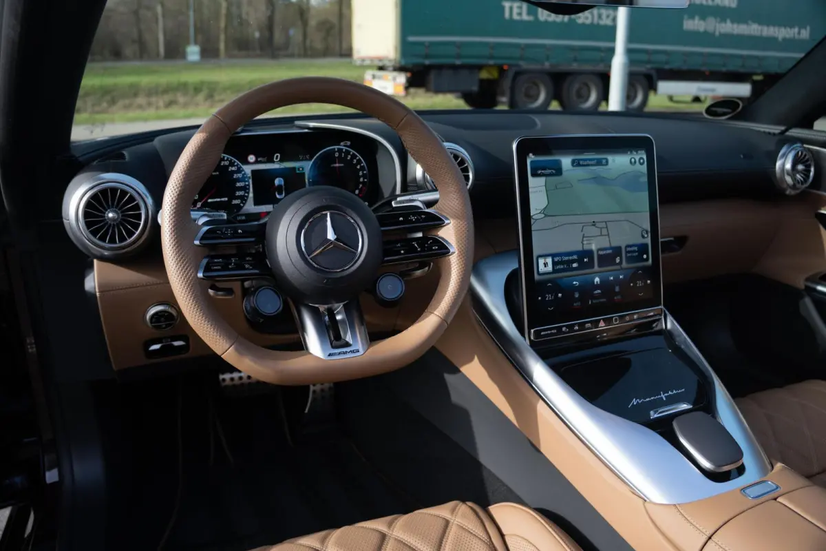 Roadster AMG 63 S E Performance 816PK|Manufaktur|Performance Stoel|Burmester|Achterasbesturing|Lift|Premium Plus|Rubellietred Metallic|1 of 1