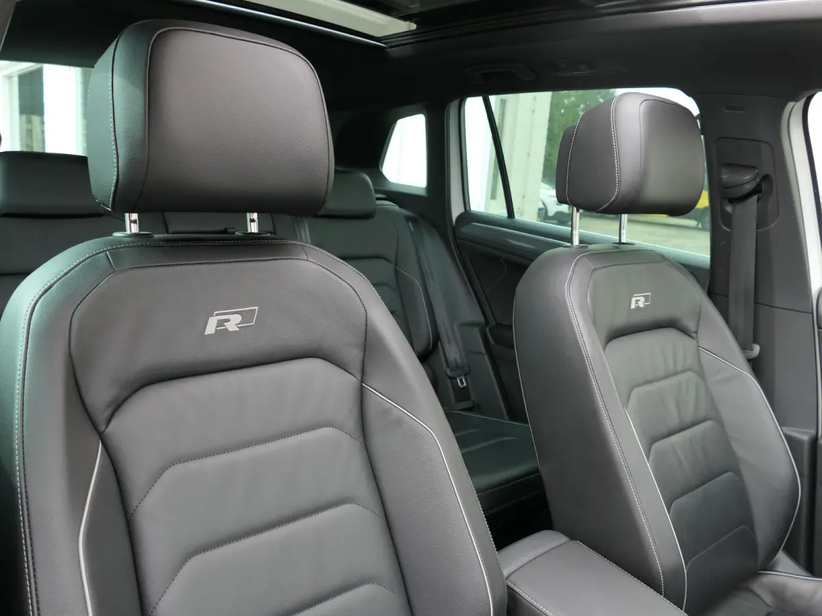 2.0 TSI 4Motion Highline Business R | 3x R-line | Panoramadak | Leder | Memory | Head-up display | Virtual Cockpit | Elektrische achterklep | Dodehoek detectie | ACC | Apple-/Android Carplay