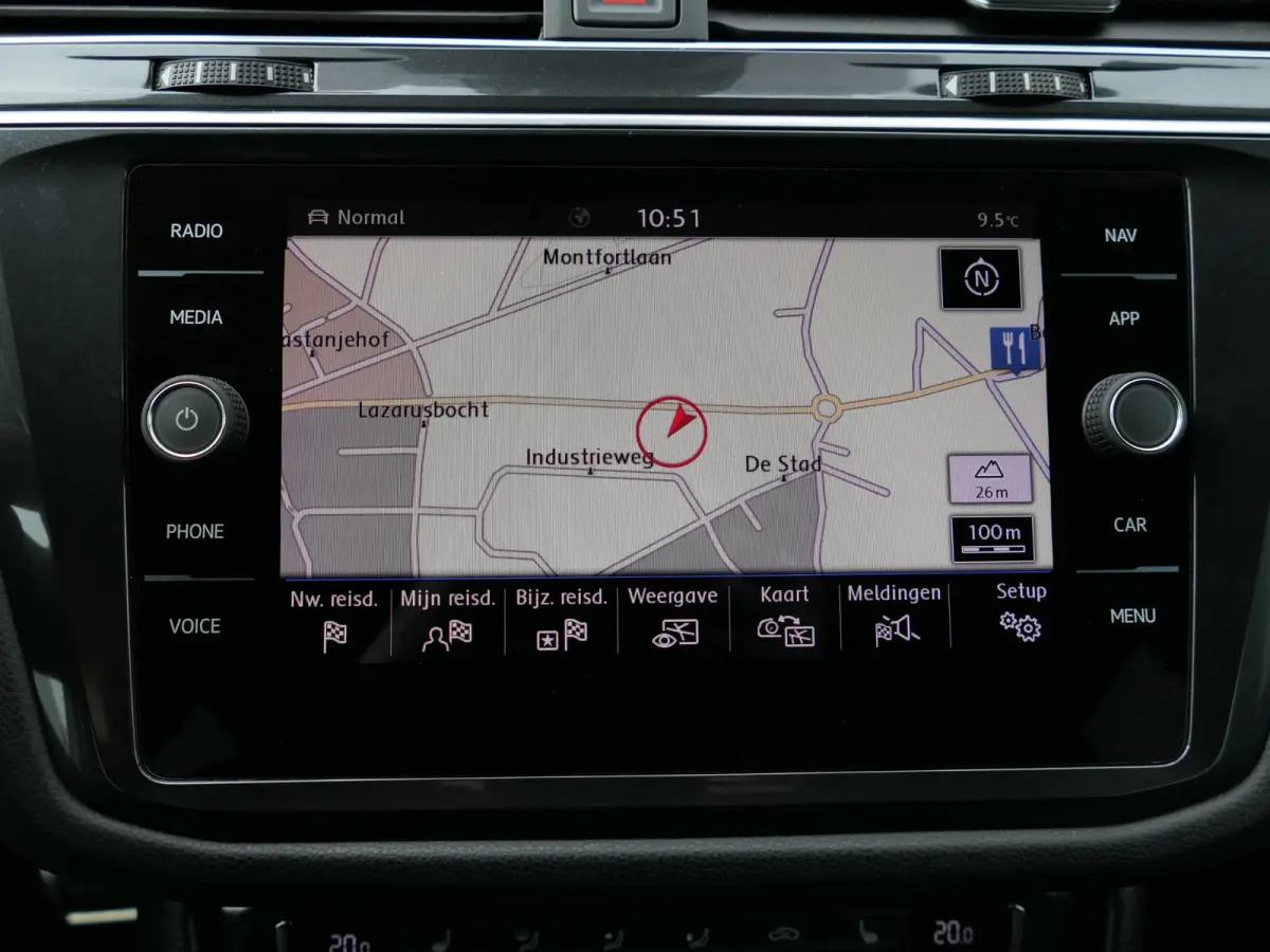 2.0 TSI 4Motion Highline Business R | 3x R-line | Panoramadak | Leder | Memory | Head-up display | Virtual Cockpit | Elektrische achterklep | Dodehoek detectie | ACC | Apple-/Android Carplay