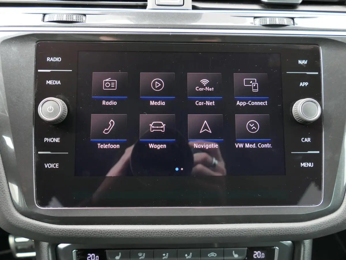 2.0 TSI 4Motion Highline Business R | 3x R-line | Panoramadak | Leder | Memory | Head-up display | Virtual Cockpit | Elektrische achterklep | Dodehoek detectie | ACC | Apple-/Android Carplay