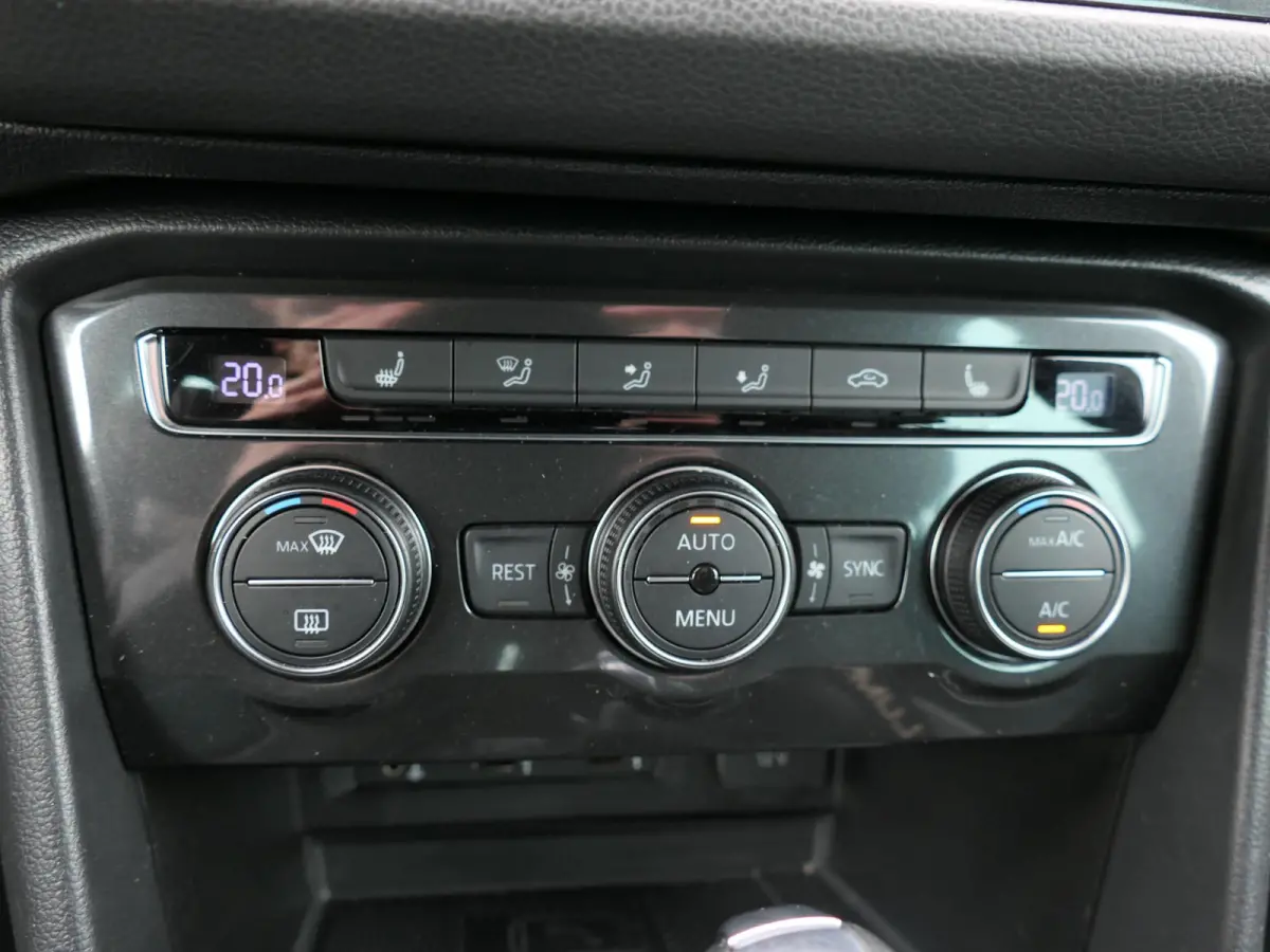 2.0 TSI 4Motion Highline Business R | 3x R-line | Panoramadak | Leder | Memory | Head-up display | Virtual Cockpit | Elektrische achterklep | Dodehoek detectie | ACC | Apple-/Android Carplay