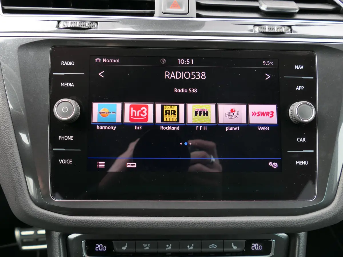 2.0 TSI 4Motion Highline Business R | 3x R-line | Panoramadak | Leder | Memory | Head-up display | Virtual Cockpit | Elektrische achterklep | Dodehoek detectie | ACC | Apple-/Android Carplay