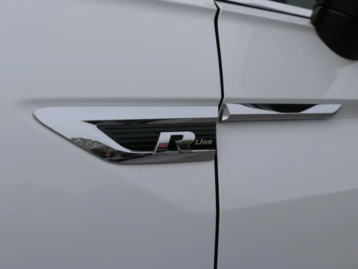 2.0 TSI 4Motion Highline Business R | 3x R-line | Panoramadak | Leder | Memory | Head-up display | Virtual Cockpit | Elektrische achterklep | Dodehoek detectie | ACC | Apple-/Android Carplay