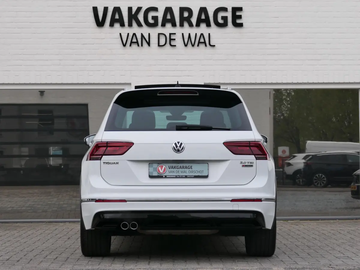 2.0 TSI 4Motion Highline Business R | 3x R-line | Panoramadak | Leder | Memory | Head-up display | Virtual Cockpit | Elektrische achterklep | Dodehoek detectie | ACC | Apple-/Android Carplay