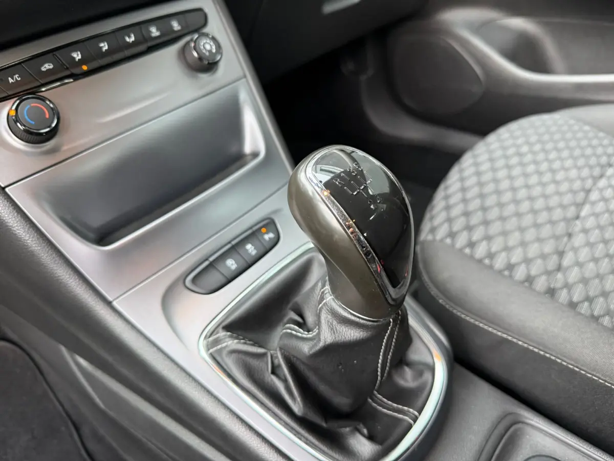 1.0 Business+ CARPLAY|NAVI|PDC|TREKHAAK|AIRCO|NWE APK