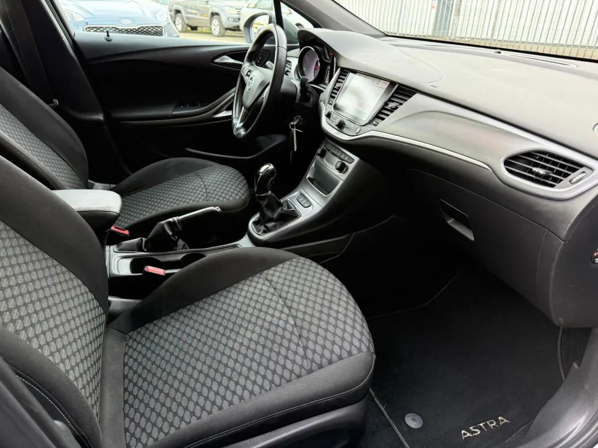 1.0 Business+ CARPLAY|NAVI|PDC|TREKHAAK|AIRCO|NWE APK
