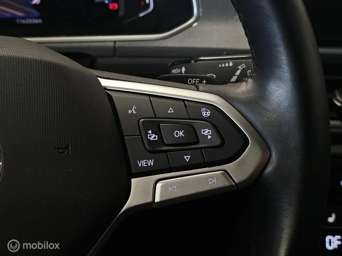 1.5 TSI Style Ascot grey/Panorama/Keyless/IQ Light/Black Style