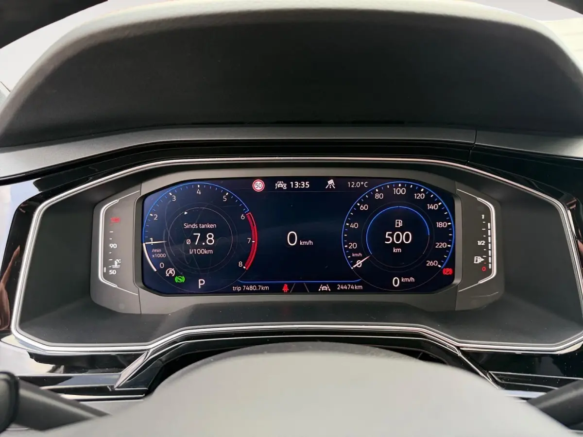 1.0 TSI R-Line Edition | Virtual Cockpit | Parkeersensoren | Apple/Android Carplay | AUTOMAAT | Climate Control |