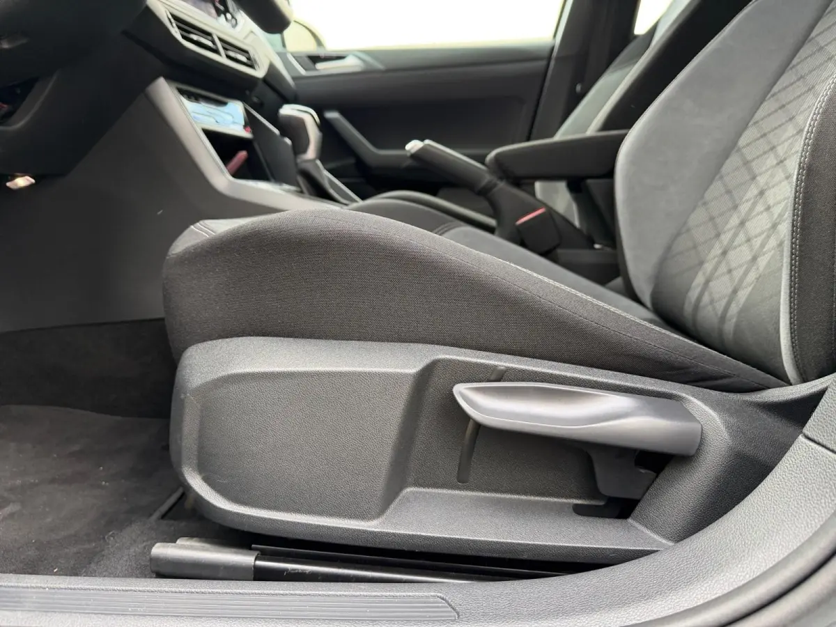 1.0 TSI R-Line Edition | Virtual Cockpit | Parkeersensoren | Apple/Android Carplay | AUTOMAAT | Climate Control |