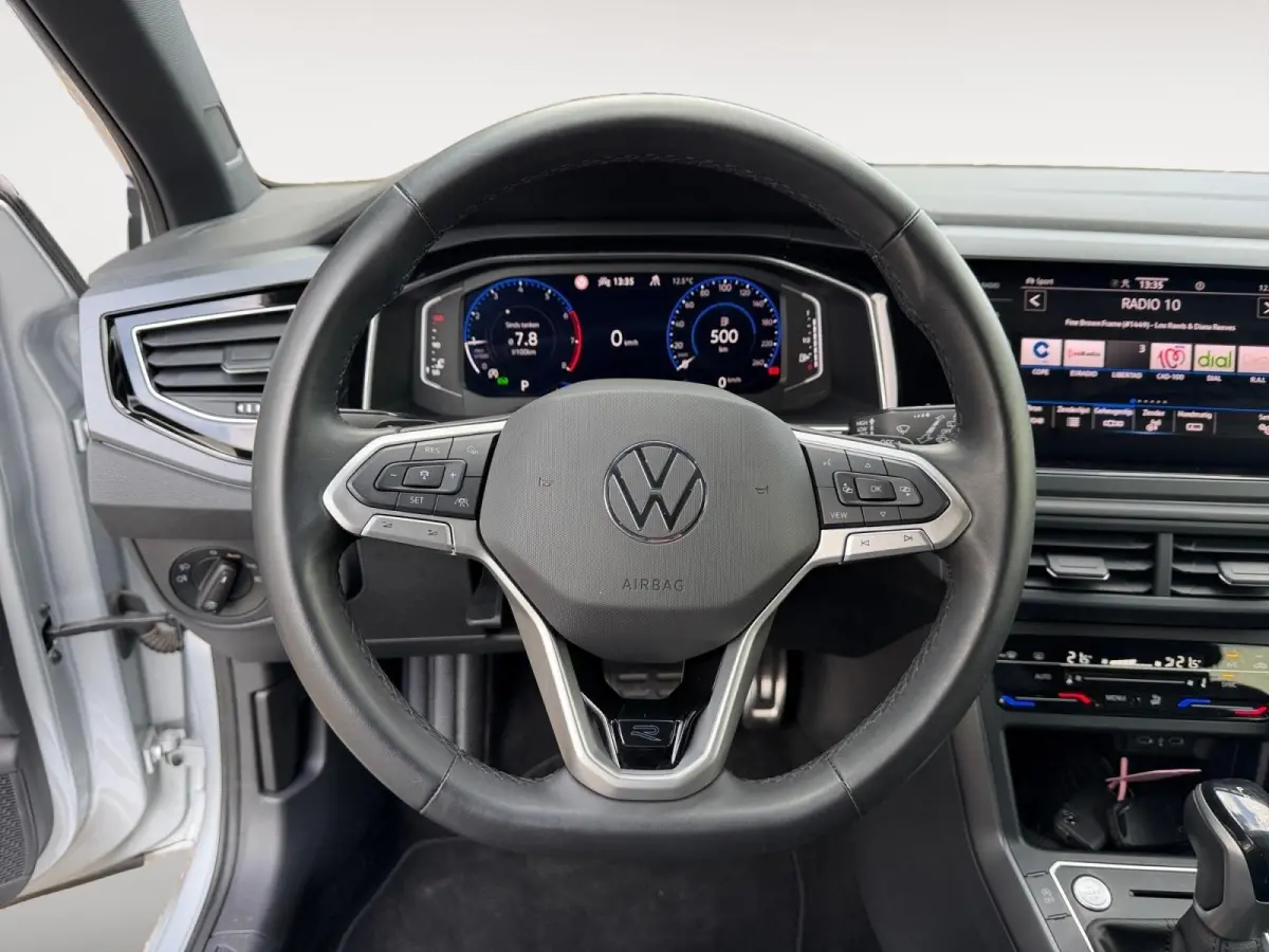 1.0 TSI R-Line Edition | Virtual Cockpit | Parkeersensoren | Apple/Android Carplay | AUTOMAAT | Climate Control |