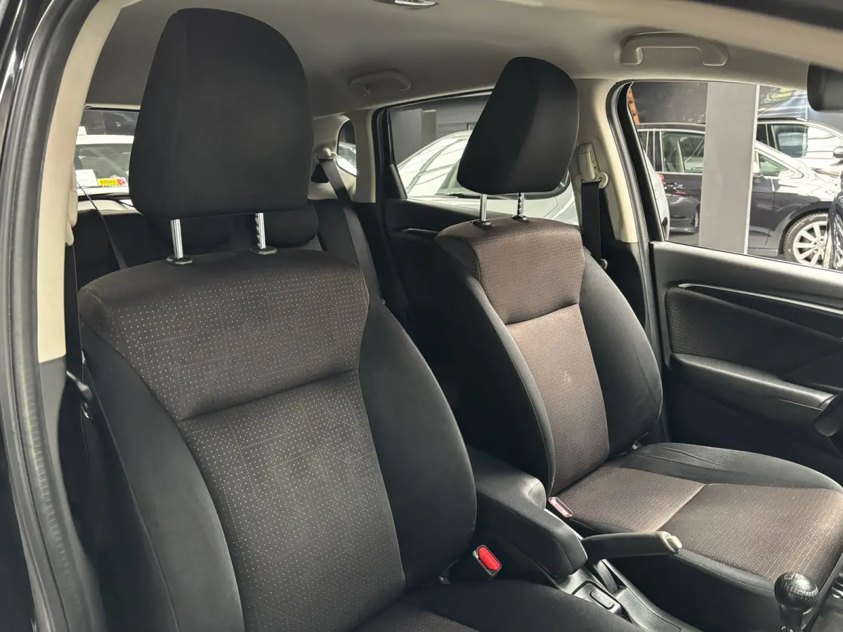 1.3 i-VTEC Elegance / Camera / Navi / Stoelverwarming