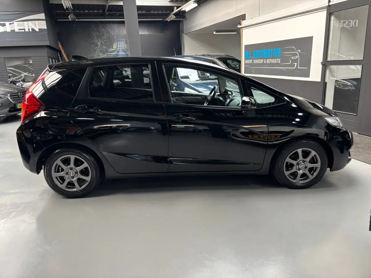 1.3 i-VTEC Elegance / Camera / Navi / Stoelverwarming