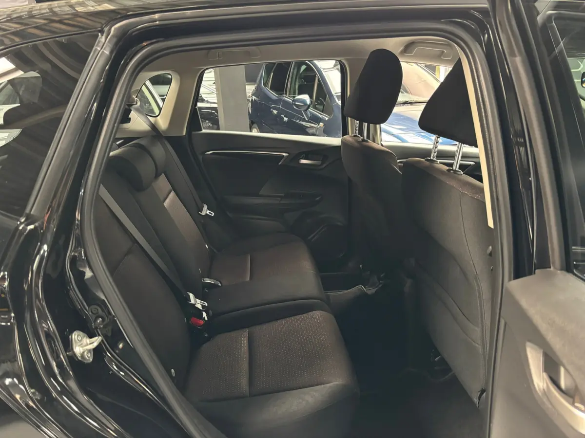 1.3 i-VTEC Elegance / Camera / Navi / Stoelverwarming