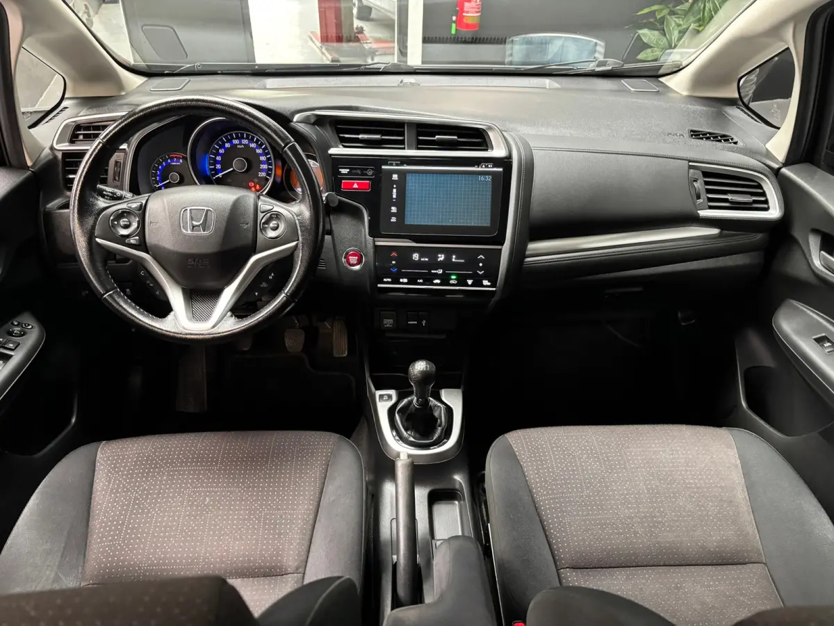 1.3 i-VTEC Elegance / Camera / Navi / Stoelverwarming