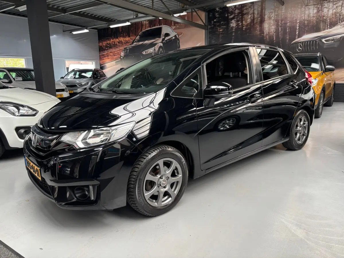 1.3 i-VTEC Elegance / Camera / Navi / Stoelverwarming
