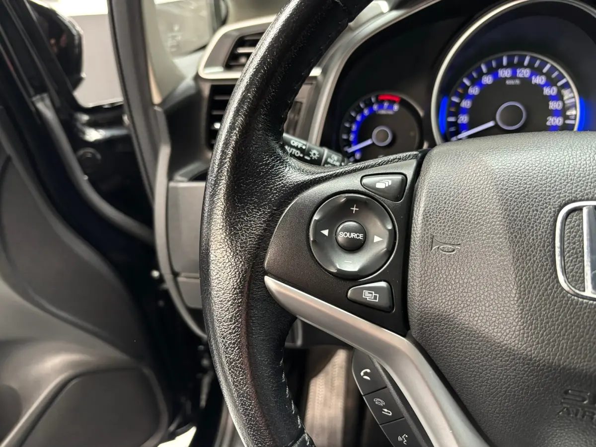 1.3 i-VTEC Elegance / Camera / Navi / Stoelverwarming
