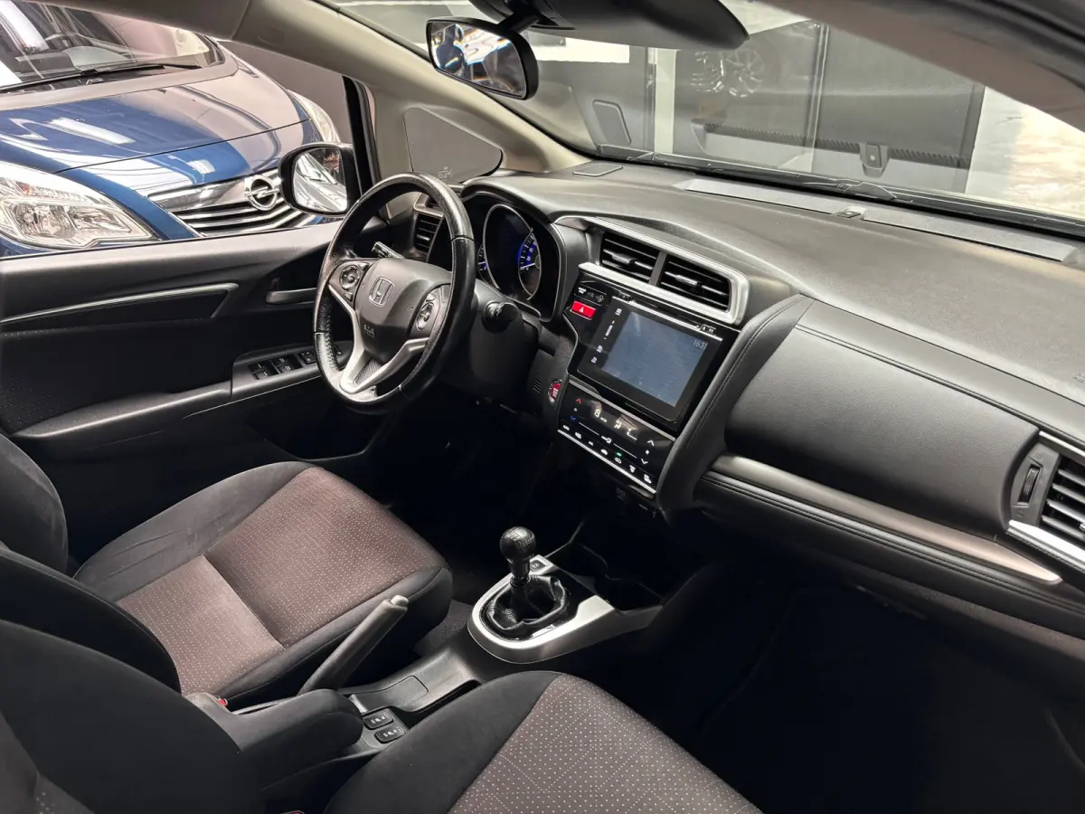 1.3 i-VTEC Elegance / Camera / Navi / Stoelverwarming
