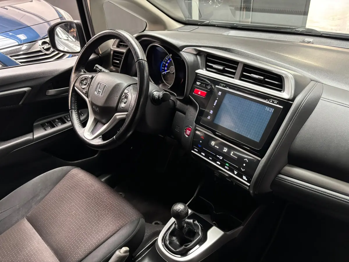 1.3 i-VTEC Elegance / Camera / Navi / Stoelverwarming