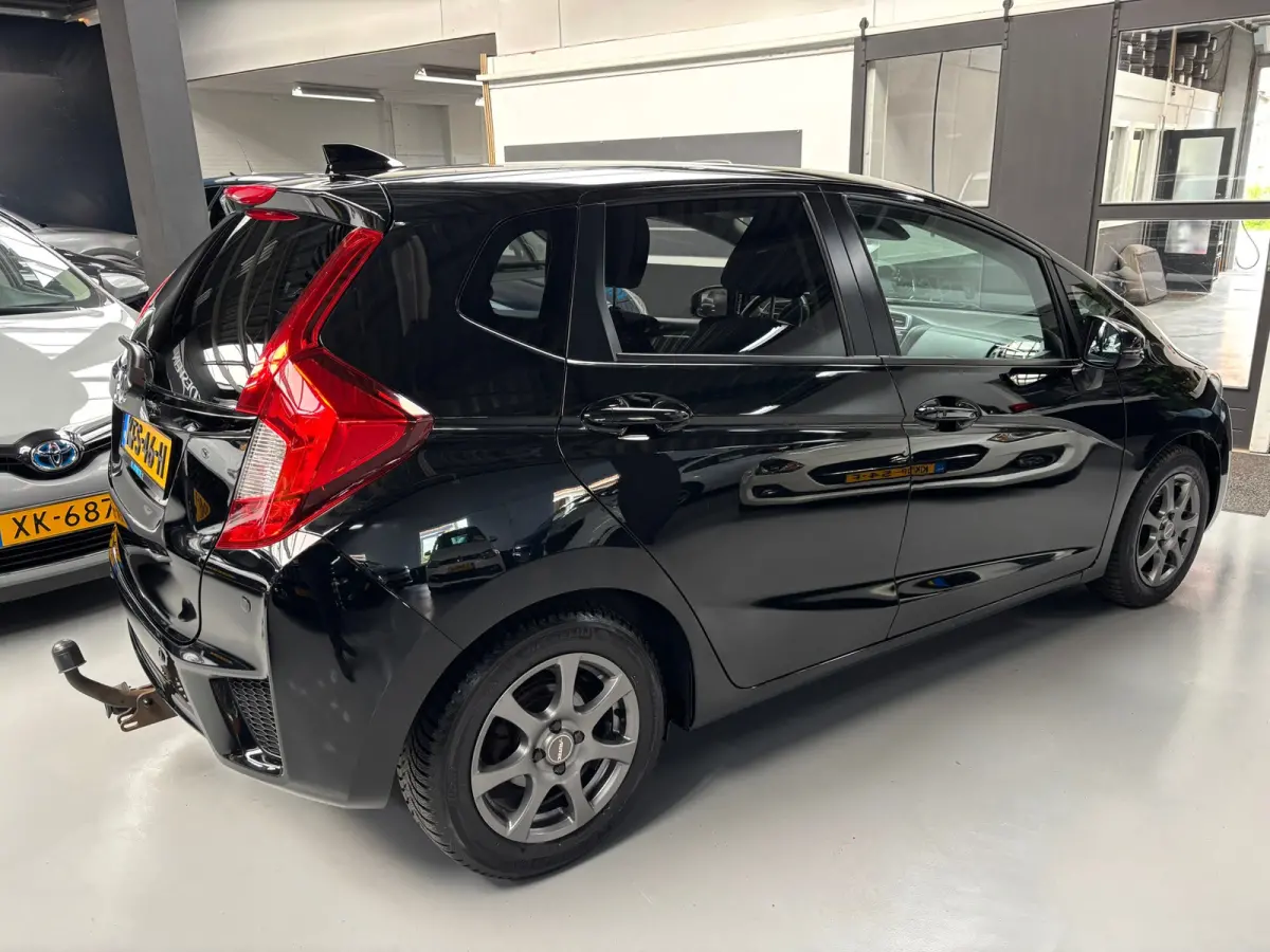 1.3 i-VTEC Elegance / Camera / Navi / Stoelverwarming