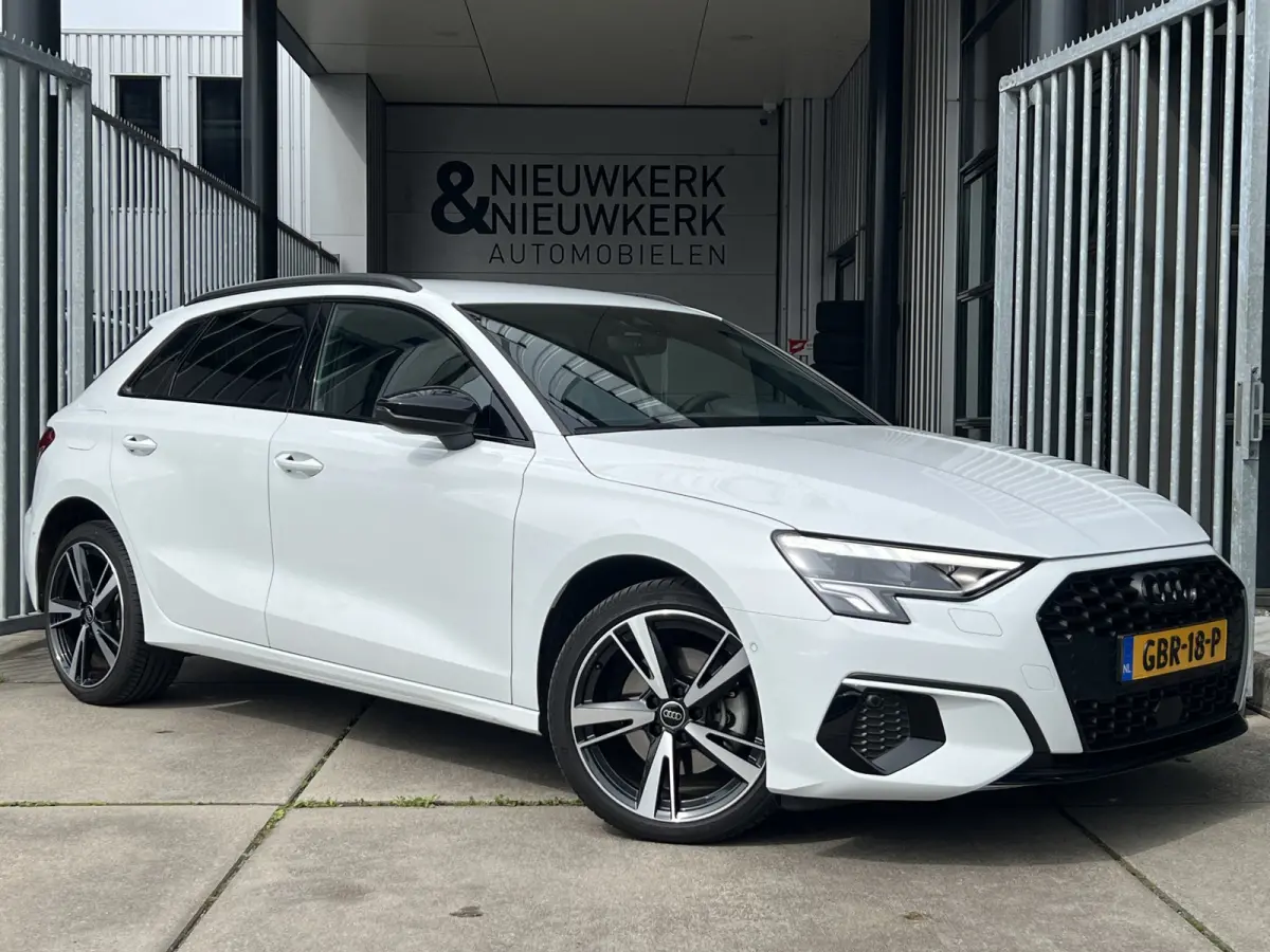 40 TFSI e Advanced Edition Hybrid | LEDER | TREKHAAK | CAMERA | CARPLAY/ANDROID | NAVI | PDC V+A | LMV 18'' | ADAPTIVE CRUISE CONTROL | CLIMATE CONTROL | STOELVERWARMING | VIRTUAL COCKPIT | 