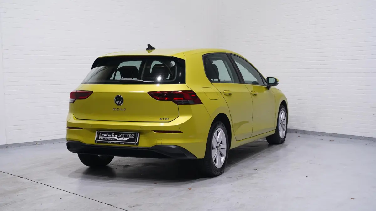 1.5 eTSI Life Business NAP 1e Eig. Stoel-en stuurverwarming Memory Apple Carplay PDC v+a