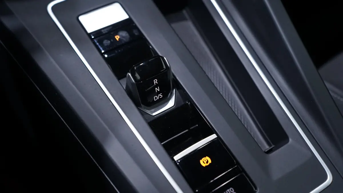 1.5 eTSI Life Business NAP 1e Eig. Stoel-en stuurverwarming Memory Apple Carplay PDC v+a