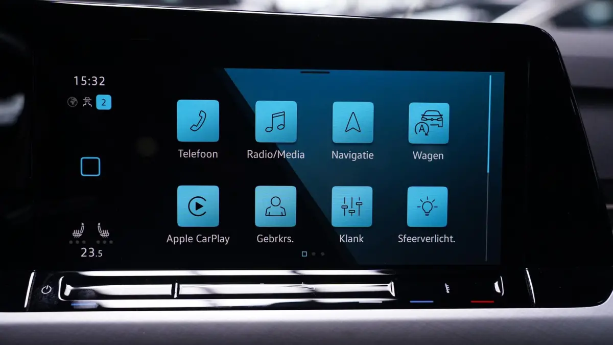 1.5 eTSI Life Business NAP 1e Eig. Stoel-en stuurverwarming Memory Apple Carplay PDC v+a