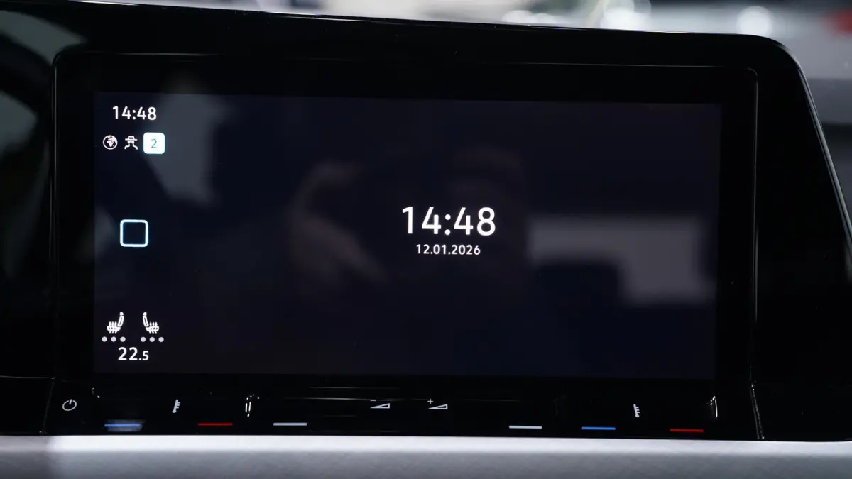 1.5 eTSI Life Business NAP 1e Eig. Stoel-en stuurverwarming Memory Apple Carplay PDC v+a