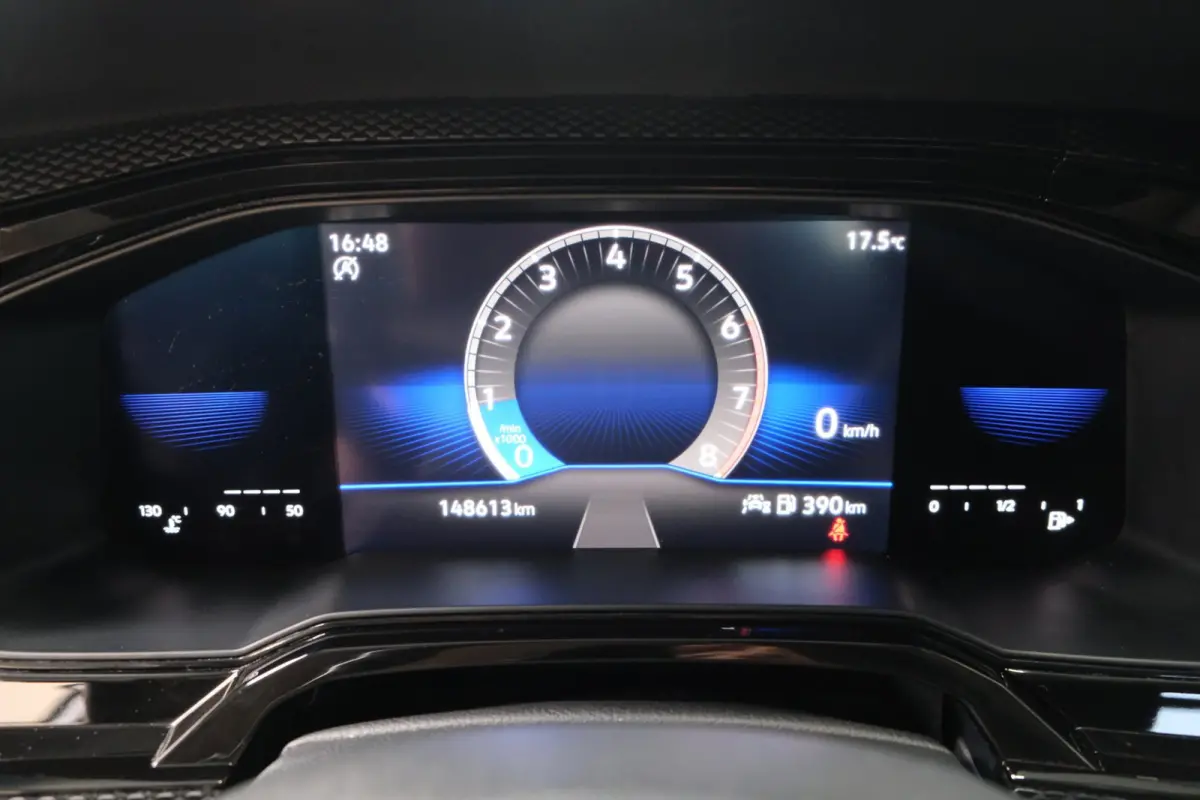 1.0 TSI Life - N.A.P. Airco, Cruise, PDC, Carplay, Virtual Display.