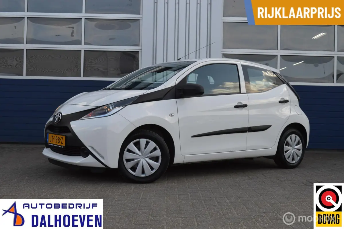 1.0 VVT-i x